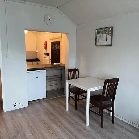 Hinkula - Kukonkarinkatu 11 *