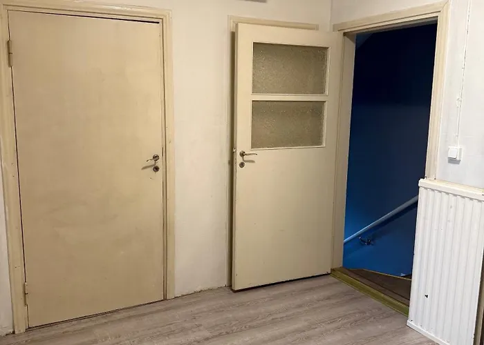 Hinkula - Kukonkarinkatu 11 *